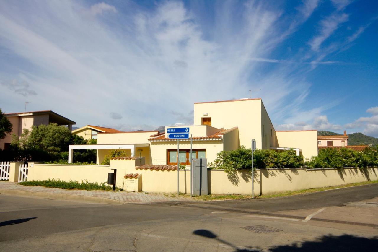Villa Franca By Wonderful Italy San Teodoro  Exteriör bild