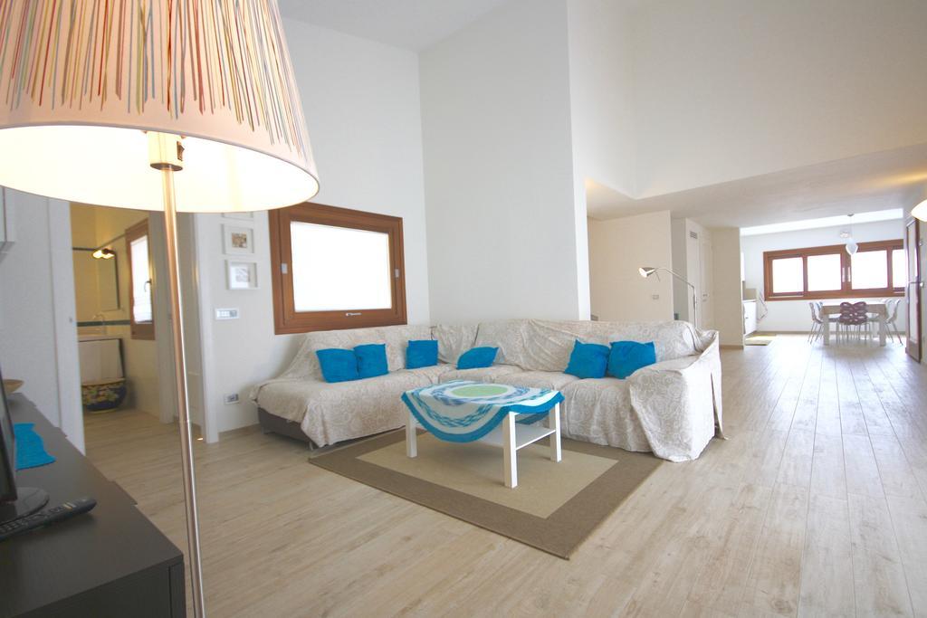 Villa Franca By Wonderful Italy San Teodoro  Exteriör bild